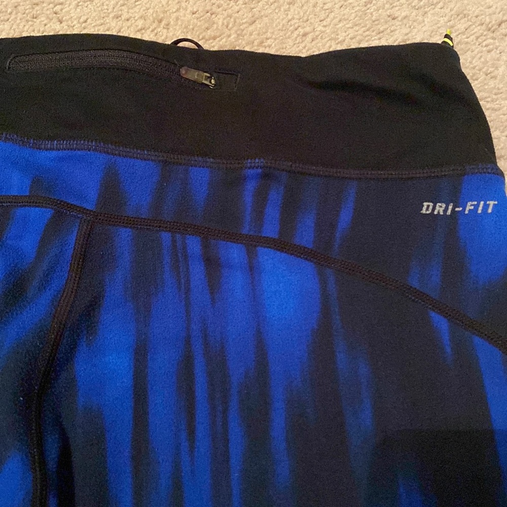 Nike Dri-Fit Blue & Black Capri Leggings - Picture 4 of 5